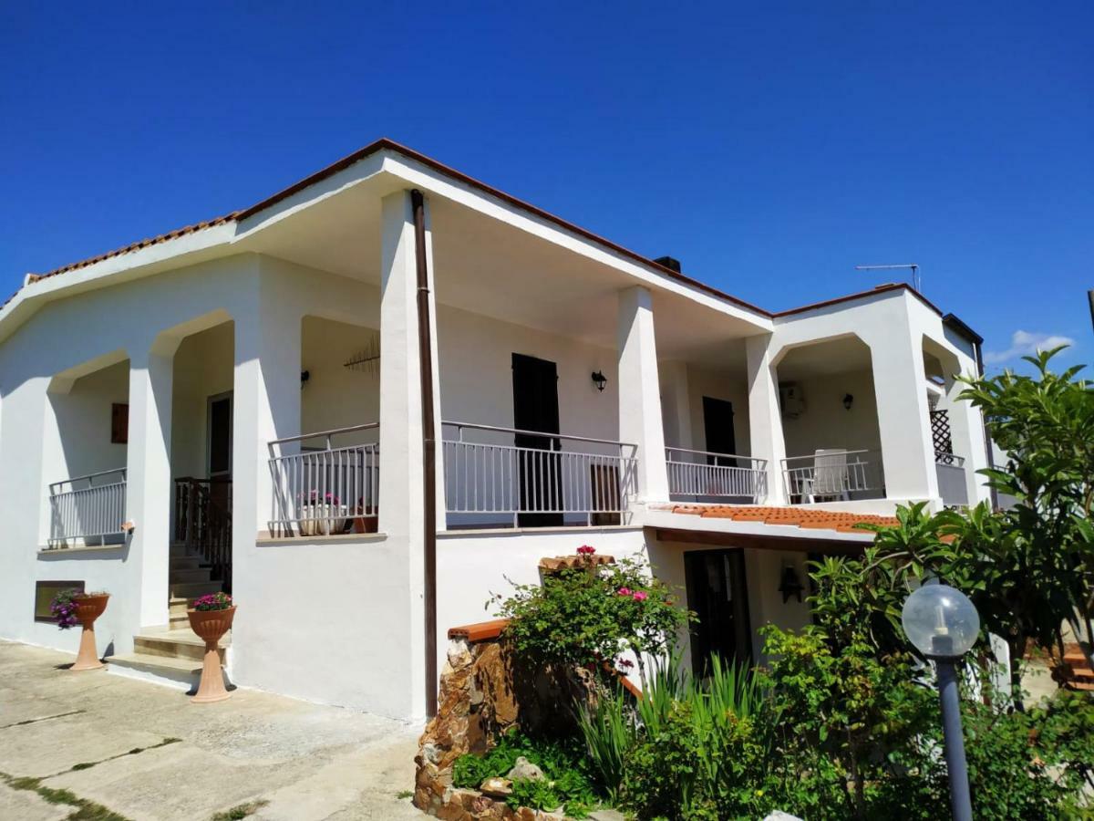 Villa Gladyr Lotzorai Exteriér fotografie