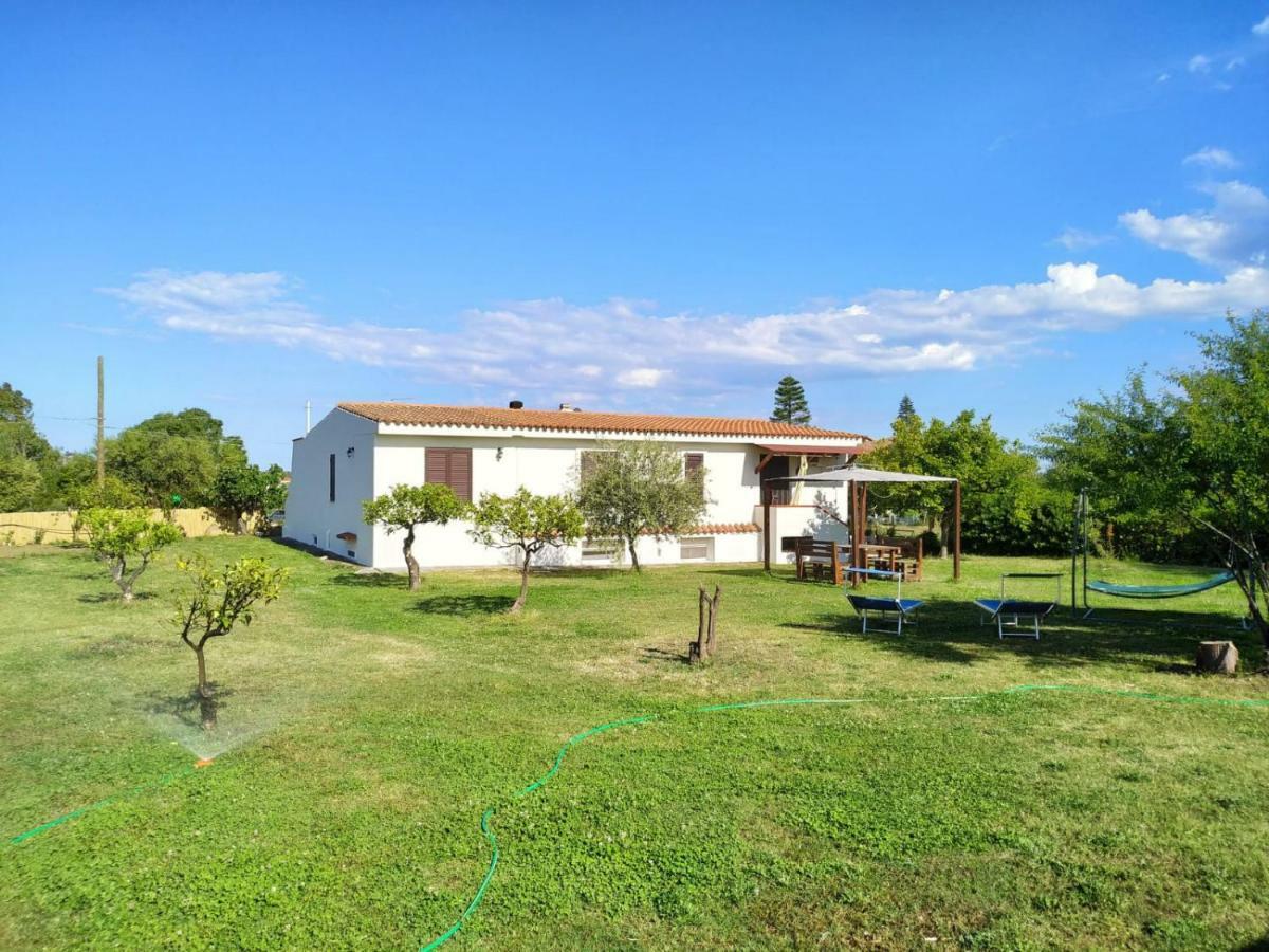 Villa Gladyr Lotzorai Exteriér fotografie